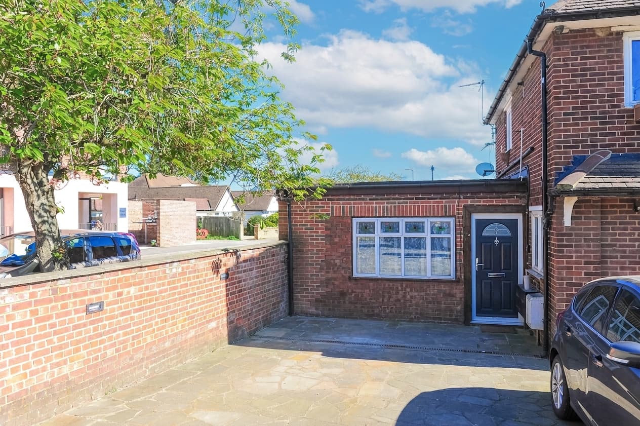 Station Approach, South Ruislip, HA4